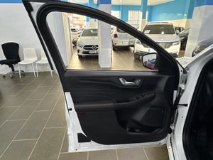 Ford Kuga ST-Line X 1.5 EcoBlue 88 kW (120 CV) - Foto 13