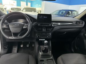Ford Kuga ST-Line X 1.5 EcoBlue 88 kW (120 CV) - Foto 12