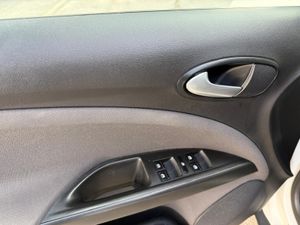 Seat Altea XL 1.6 TDI 105cv I-Tech DSG - Foto 13