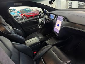 Tesla Model X Performance 7 asientos - Foto 10