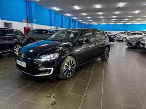 Volkswagen Golf e- 100 kW (136 CV) - Foto 7