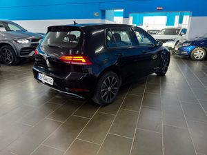 Volkswagen Golf e- 100 kW (136 CV) - Foto 4