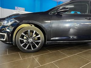 Volkswagen Golf e- 100 kW (136 CV) - Foto 10