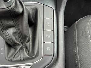 Volkswagen Tiguan Sport 2.0 TDI 110kW (150CV) 4Motion DSG - Foto 17