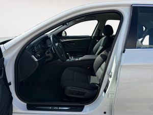 BMW Serie 5 520d - Foto 28