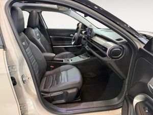 Jeep Avenger 1.2 eHybrid 74kW (100CV) Summit - Foto 31