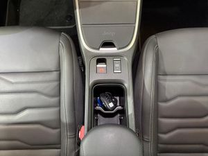 Jeep Avenger 1.2 eHybrid 74kW (100CV) Summit - Foto 28