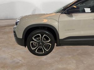 Jeep Avenger 1.2 eHybrid 74kW (100CV) Summit - Foto 8