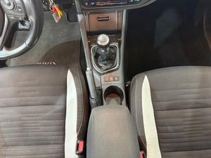 Toyota Auris 1.2 120T Active (Business Plus) - Foto 26