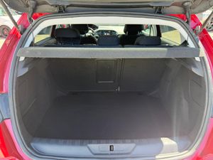 Peugeot 308 5p Allure 1.5 BlueHDi 96KW (130CV) EAT8 - Foto 28
