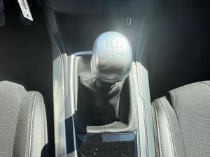 Peugeot 308 5p Allure 1.5 BlueHDi 96KW (130CV) EAT8 - Foto 13