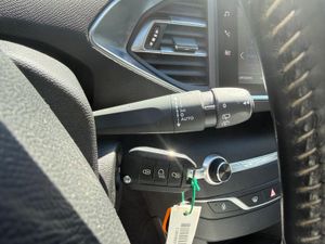 Peugeot 308 5p Allure 1.5 BlueHDi 96KW (130CV) EAT8 - Foto 18