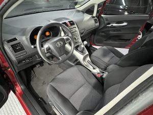 Toyota Auris 1.3 Active 100cv - Foto 16