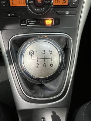 Toyota Auris 1.3 Active 100cv - Foto 12