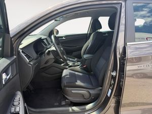 Hyundai Tucson 1.6 GDi BlueDrive Essence 4x2 - Foto 3