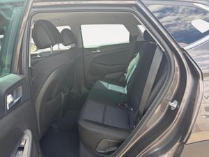 Hyundai Tucson 1.6 GDi BlueDrive Essence 4x2 - Foto 28
