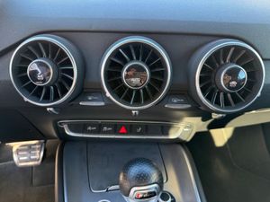 Audi TT S line ed 1.8 TFSI 132kW S tronic Coupé - Foto 22