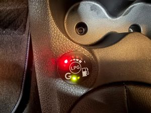 Dacia Sandero Essential TCE 1.0 74kW (100CV) GLP - Foto 13