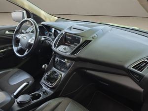 Ford Kuga 2.0 TDCi Titanium - Foto 14