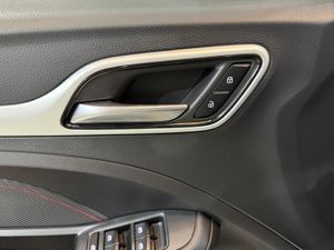 MG ZS 1.0T Luxury - Foto 8