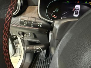 MG ZS 1.0T Luxury - Foto 18