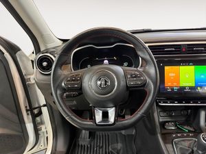 MG ZS 1.0T Luxury - Foto 27