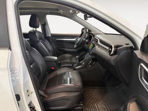 MG ZS 1.0T Luxury - Foto 28