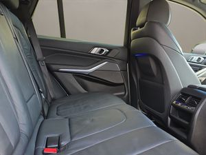 BMW X5 xDrive40i - Foto 17