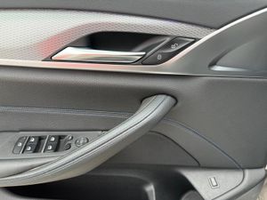 BMW Serie 5 530iA - Foto 12