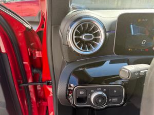 Mercedes Clase A Mercedes-AMG A 35 4MATIC+ - Foto 9