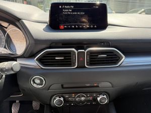 Mazda CX-5 2.0 G 121kW (165CV) 2WD Evolution - Foto 11