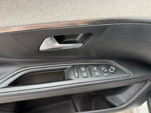 Peugeot 5008 1.5 BlueHDi 96kW S&S GT Pack EAT8 - Foto 22