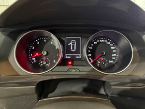 Volkswagen Tiguan Edition 1.4 TSI 92kW (125CV) - Foto 26
