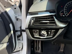 BMW Serie 5 520iA - Foto 19