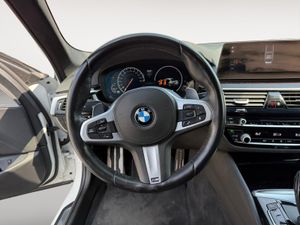BMW Serie 5 520iA - Foto 27