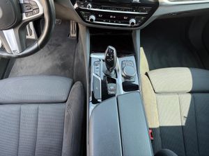 BMW Serie 5 520iA - Foto 26