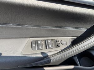 BMW Serie 5 520iA - Foto 8
