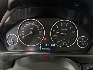 BMW Serie 3 320i Touring - Foto 17