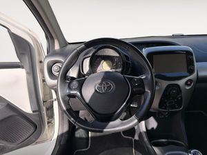 Toyota Aygo 1.0 70 x-cite - Foto 24