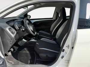 Toyota Aygo 1.0 70 x-cite - Foto 21