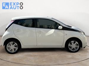 Toyota Aygo 1.0 70 x-cite - Foto 20