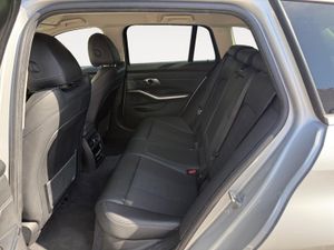 BMW Serie 3 320d xDrive Automática Touring - Foto 28