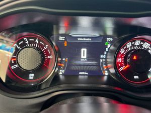 Dodge Challenger SXT - Foto 24
