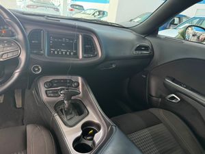 Dodge Challenger SXT - Foto 20