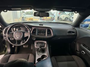 Dodge Challenger SXT - Foto 22