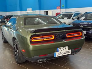 Dodge Challenger SXT - Foto 13