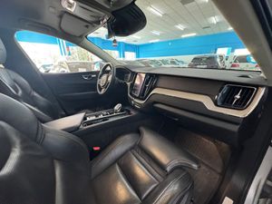 Volvo XC60 Mild Hybrid B5 Diesel 235cv - Foto 13