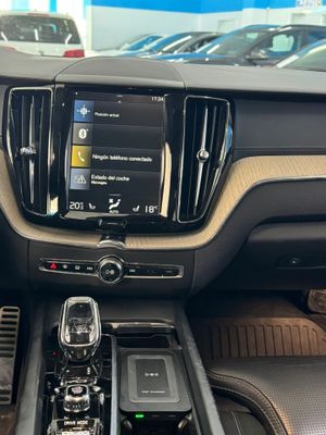 Volvo XC60 Mild Hybrid B5 Diesel 235cv - Foto 10