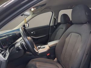 BMW Serie 3 318d Berlina - Foto 9