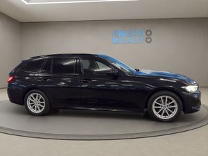 BMW Serie 3 318d Berlina - Foto 4